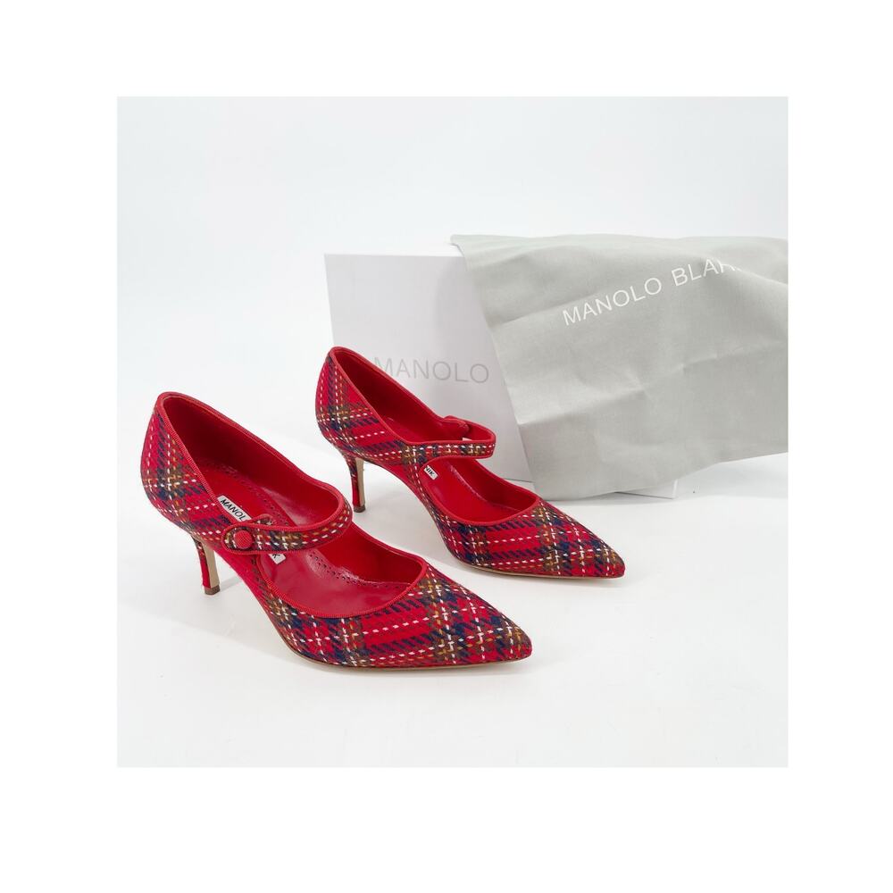 NWB Manolo Blahnik Camparinew Red Plaid Wool Mary Jane Pointed Toe Heels IT 37